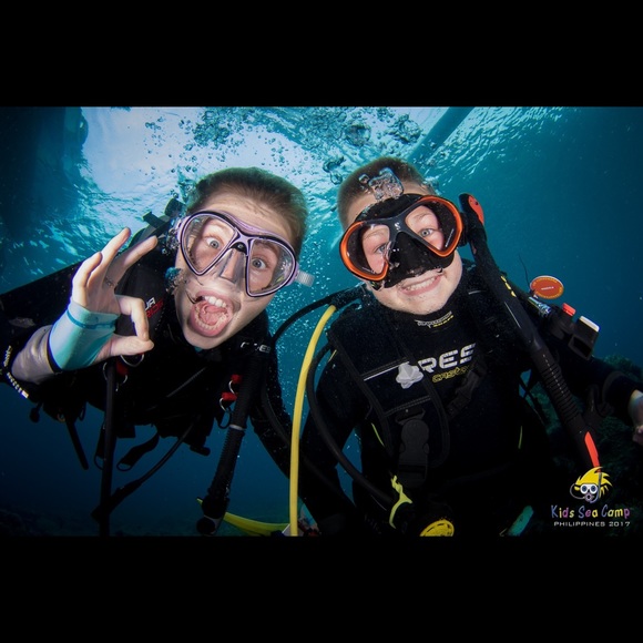 Meet your Posher, Jennifer - Picture 3 of 12